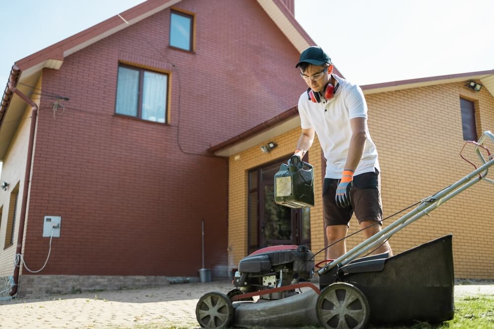 ako si vybrať kosačku do záhrady?